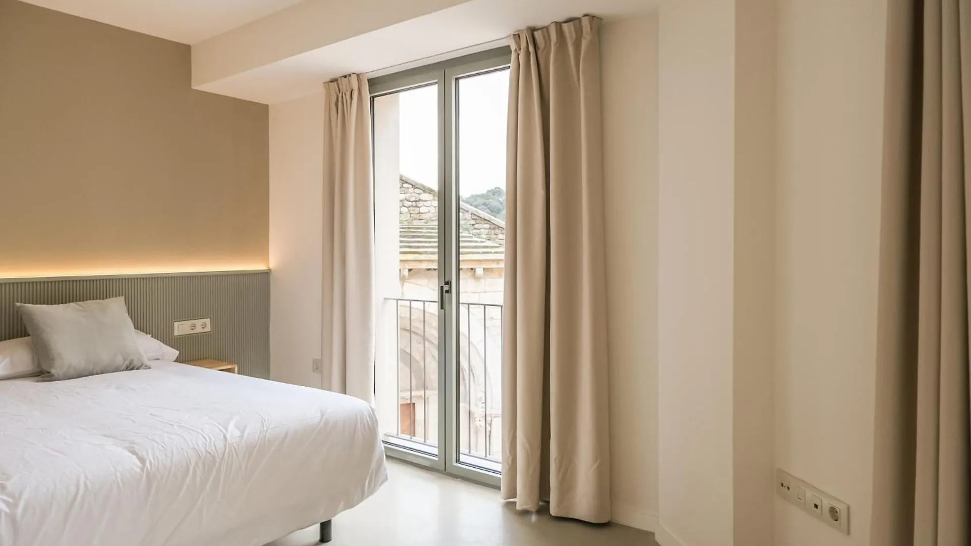 Hopsters Boutique Suites Besalu Spain