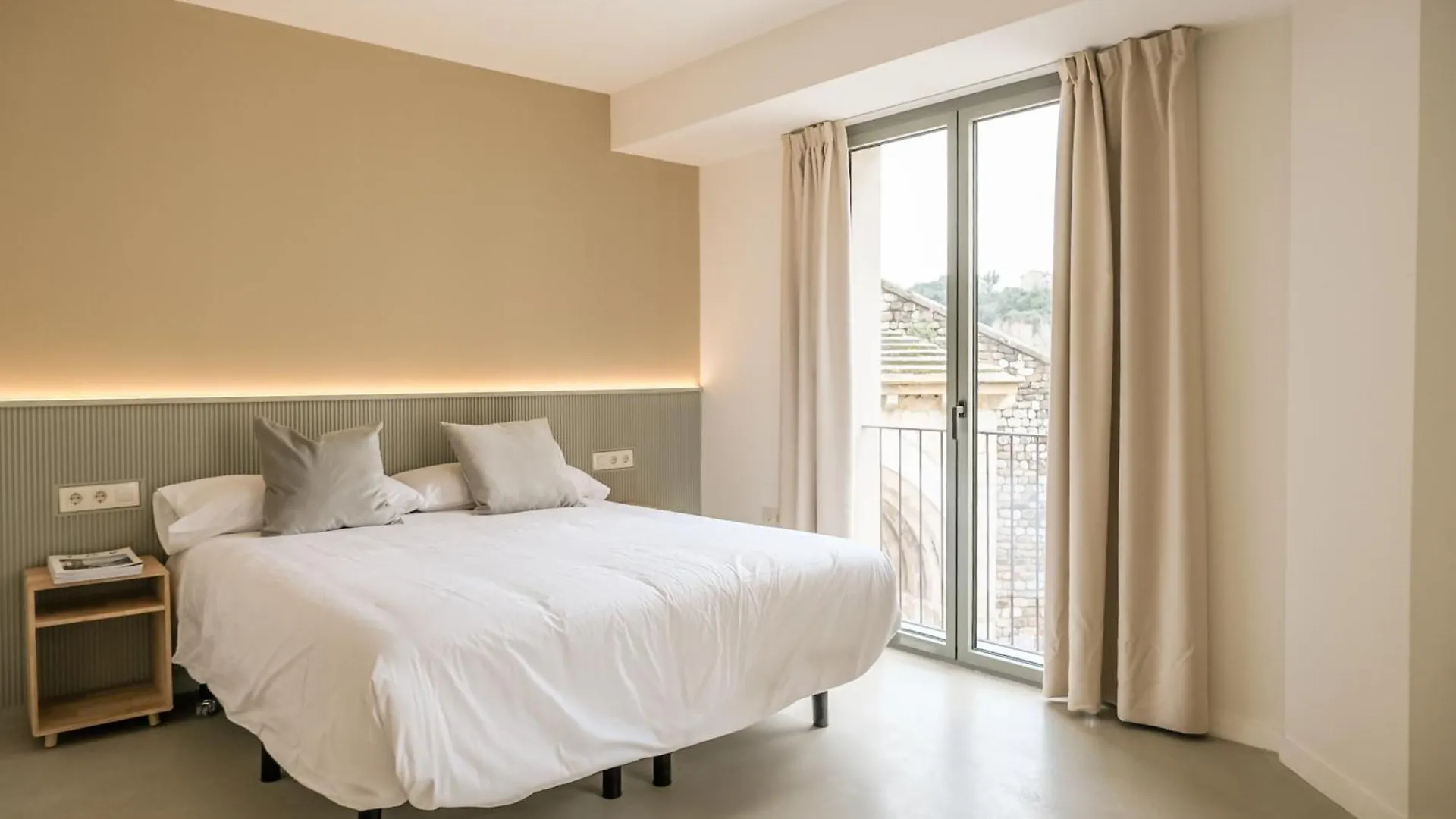Hopsters Boutique Suites Besalu 0*,  Spain